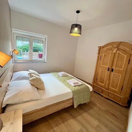 Fantazija Brodarica (Sibenik-Knin)